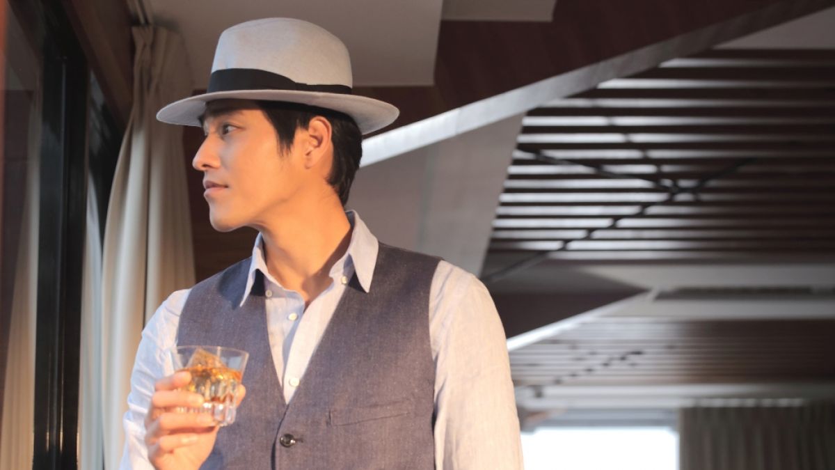 「喜歡和爸爸喝一杯的微妙時刻」藍正龍分享與父親貼近心靈的 Prime Blue 對話時光