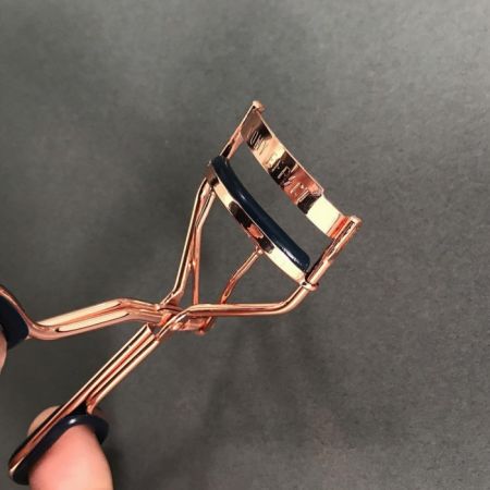 PONY EFFECT電眼專業睫毛夾,NT$290