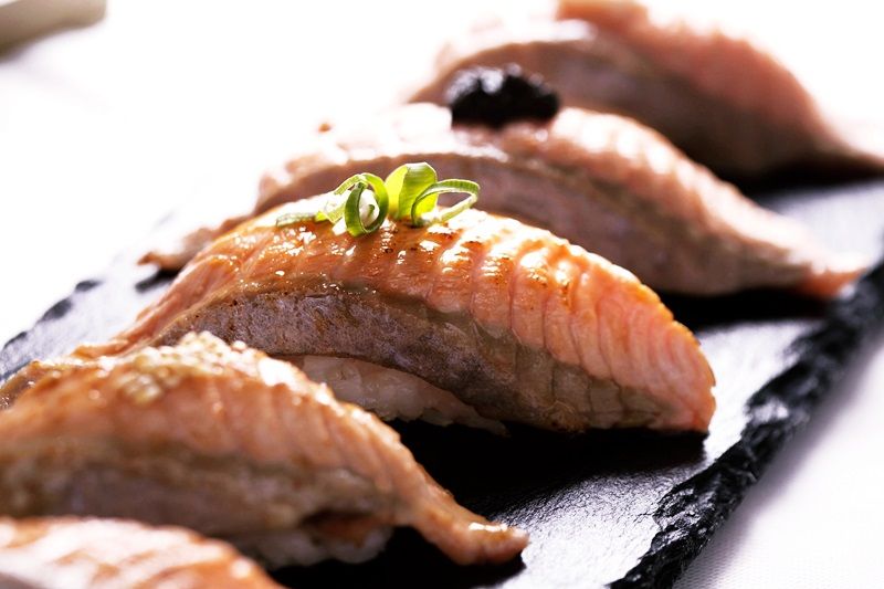 火焰鮭魚握壽司