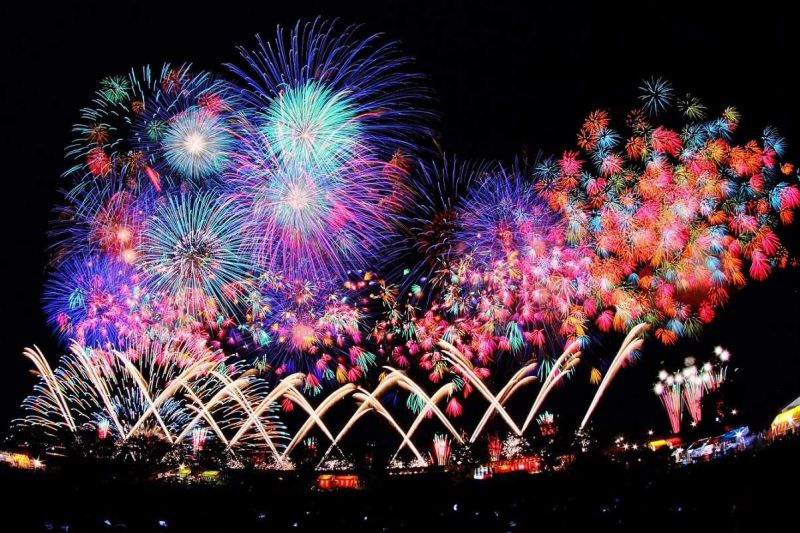 到日本欣賞火樹銀花的浪漫夏夜