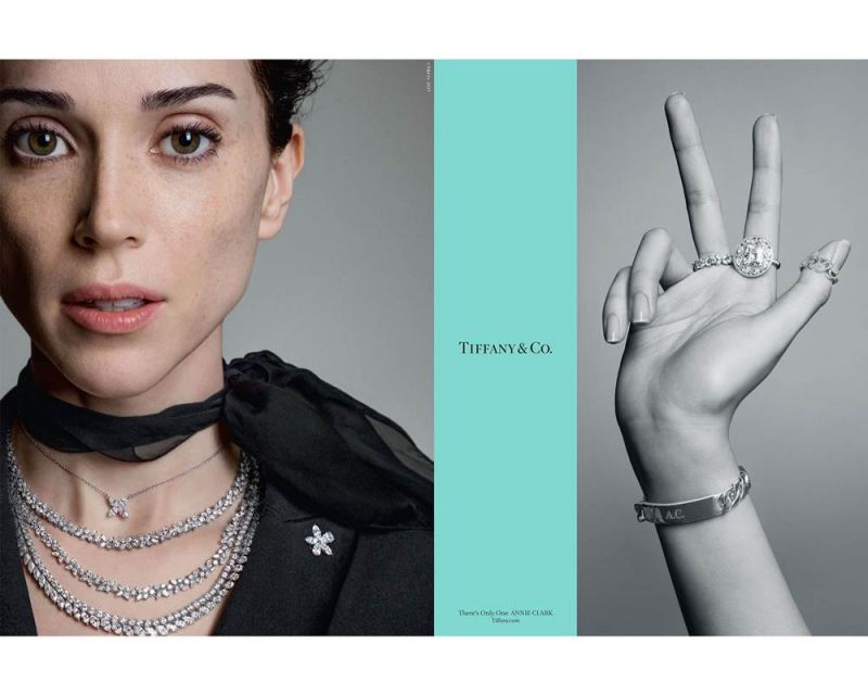 音樂家、創作歌手St. Vincent(本名Annie Clark)優雅演繹Tiffany Victoria系列
