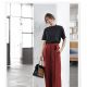 UNIQLO 女裝寬版中高領T恤 (短袖) 、UNIQLO 女裝高腰緞帶寬褲 ※其他配件為私物