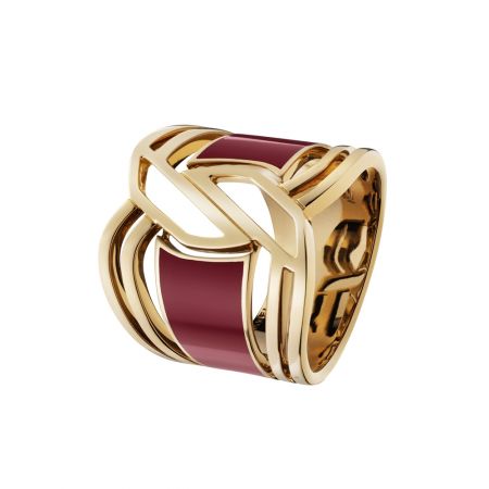 "My Red"戒指以18K黃金及紅色的HyCeram*打造而成。建議售價NTD251,000 元