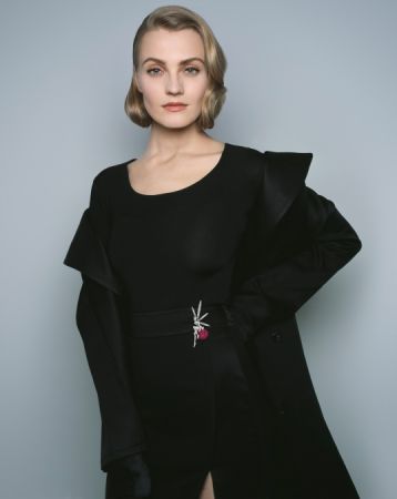 Van Cleef & Arpels 梵克雅寶- Creative Direction by Carine Roitfeld。
