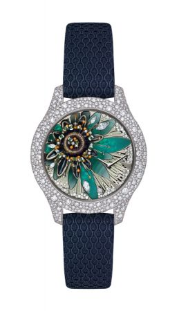 Grand Soir 系列腕錶,彩漆與珠寶工藝面盤,Dior。