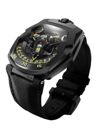 URWERK UR-210 CP 巴黎釘紋腕錶,建議售價NT5,180,000。