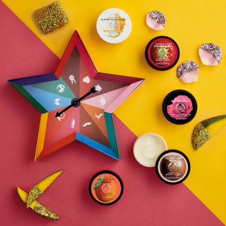 THE BODY SHOP歡樂轉盤果香滋養禮盒(英皇玫瑰 + 芒果 + 草莓 + 杏奶花蜜 + 乳油木果滋養霜 50ml*4)NT1,280