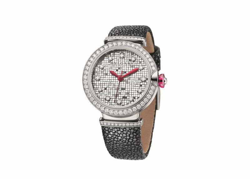BVLGARI LVCEA Mosaic 白K金款,參考售價約NT$1,227,000