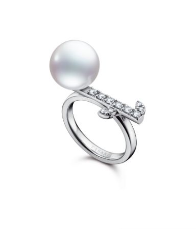 TASAKI kugel 南洋珍珠鑽石白金戒指,NT168,000。