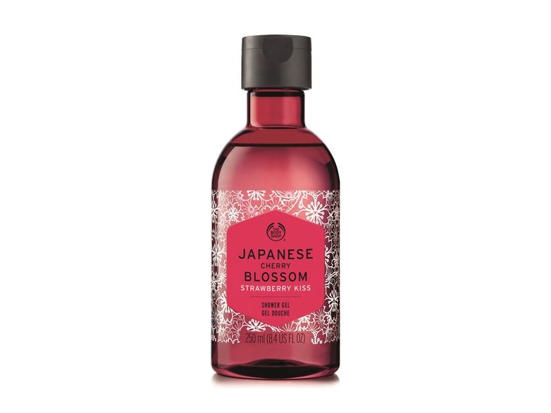 The Body Shop日本櫻花親親草莓沐浴膠250ml,NT590