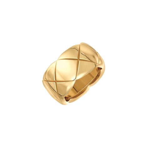 CHANELCoco Crush戒指_中型款18K黃金建議售價NT100,000