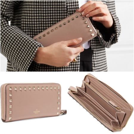 Valentino。