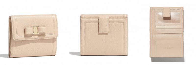 Salvatore Ferragamo,售價NT16,900。