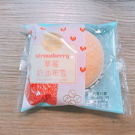 草莓奶油布雪