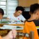黃尚禾飾演菜鳥教師游仲勛,角色原型參考自成立「小飛魚文化展演隊」的顏子矞老師