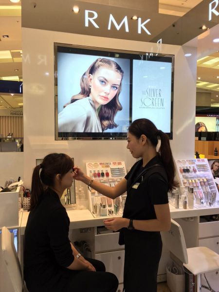 比接睫毛更厲害 Rmk睫毛神手刷出濃翹無極限 Marie Claire 美麗佳人